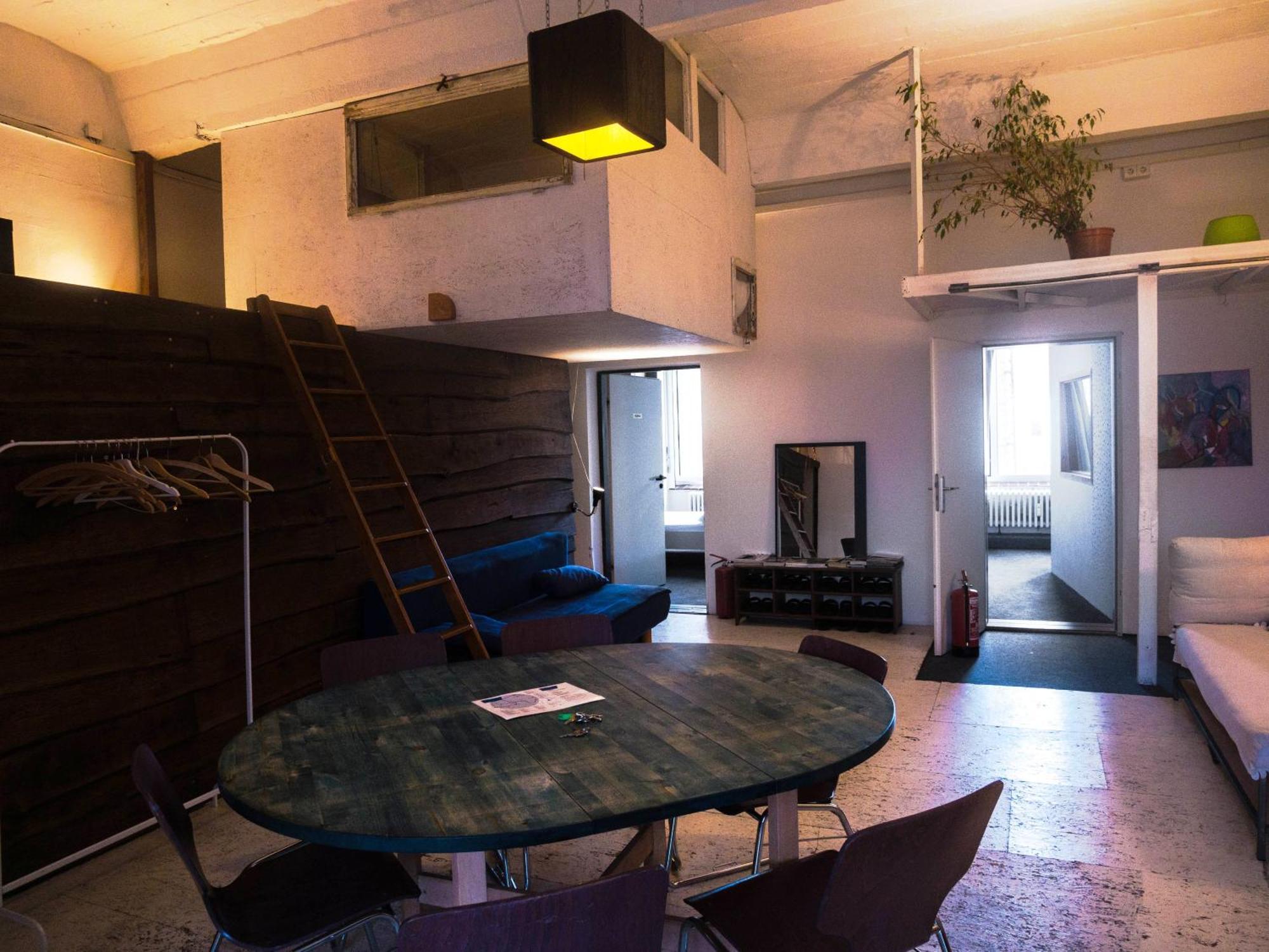 Appartamento Einzigartiges 140Qm Loft - Party Ist Erlaubt! Berlino Esterno foto